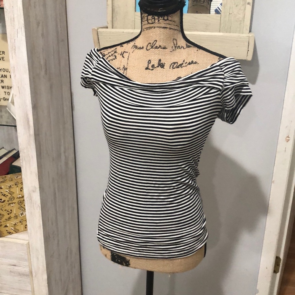 Off the shoulder stripped blouse size s